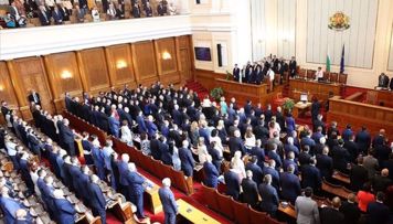 bolqaristan-prezidenti-parlamenti-buraxdi